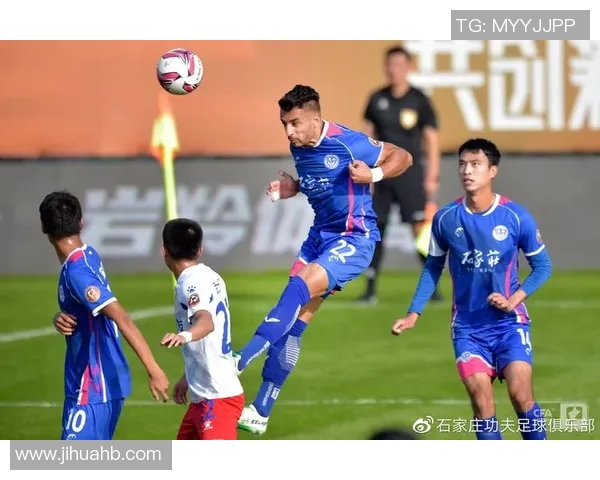 石家庄队迎战大连人队期待精彩对决展现足球魅力与团队精神